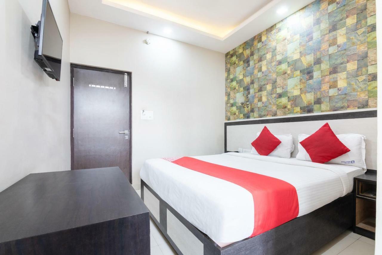 Hotel Bestend Бангалор Экстерьер фото